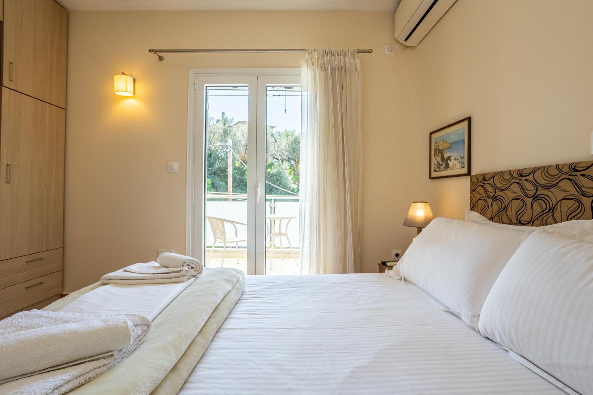 Avia Blue Maisonettes - Messinia Gulf Retreat Exterior foto